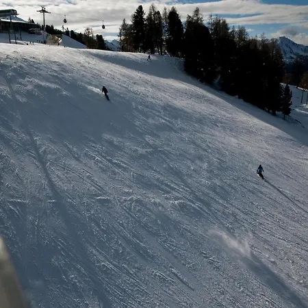 In With Slope Access 公寓